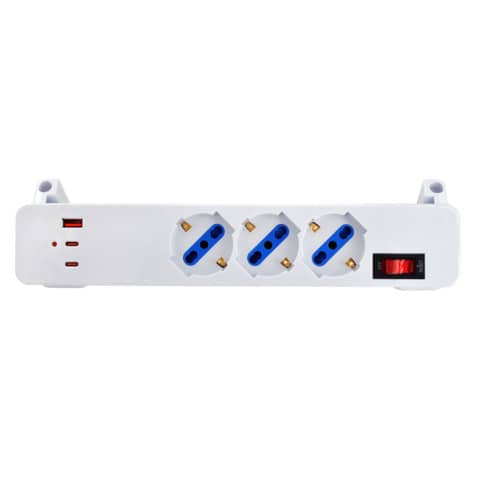 Ciabatte con USB integrate: quando sono comode davvero