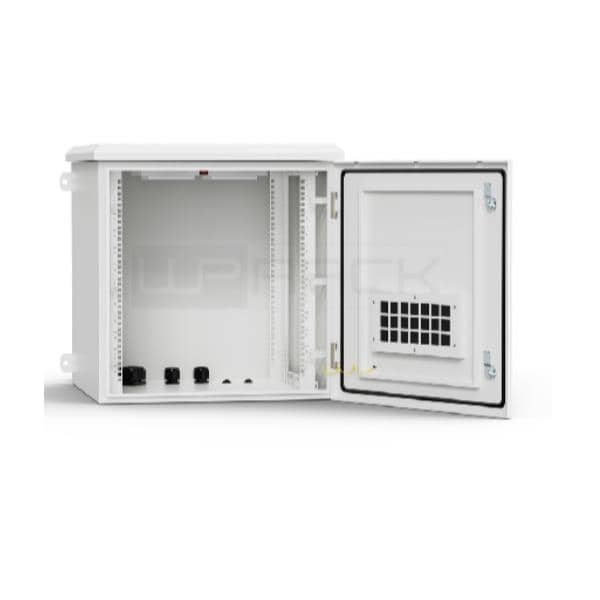 Quante unità (U) servono per switch, patch panel e UPS in un rack