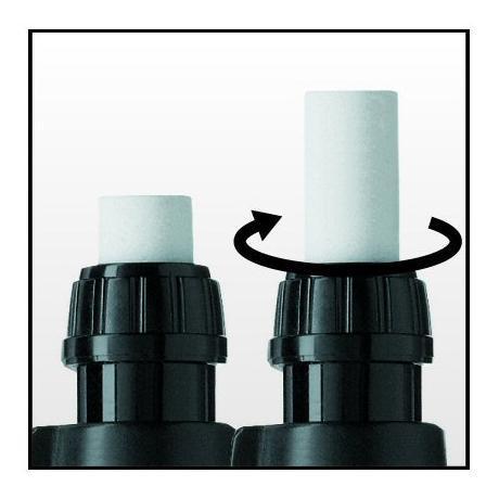 Disegno a mano libera con la matita CF5Portamìne GripPlus, brand Faber-Castell, di 0,7 mm. La sua punta in acciaio resistente e duratura garantisce linee precise e continue nel disegno. Il grip ergonomico offre una presa confortevole, consentendo di esprimere la propria creatività per ore. La matita CF5Portamìne GripPlus è ideale per artisti professionisti e amanti del disegno. 4005401017608 | initpc.it