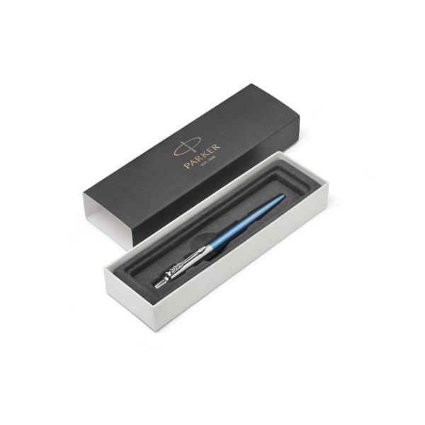 Penna a sfera a scatto con inchiostro blu, marchio Parker, modello Jotter Core M, colore Waterloo Blue CT 3501179531915 | initpc.it