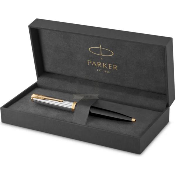 Parker Sfera Premium Black, penna stilografica di alta gamma con scrittura fluida e precisa, in acciaio nero lucido. 3026981690624 | initpc.it
