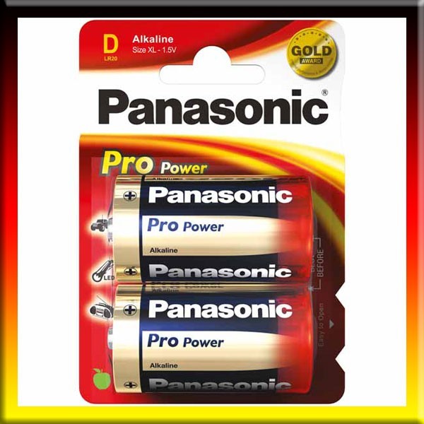 Blister contenente due torce portatili di alta qualità LR20 della marca Panasonic, utilizzabili per illuminazione esterna e interna. 5410853038887 | initpc.it