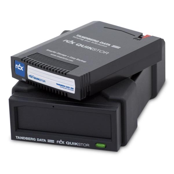Dispositivo di archiviazione esterno in formato RDX da 1TB con connessione USB 3, prodotto della marca Tandberg. 7050771088649 | initpc.it