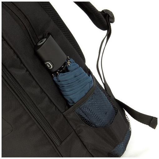 Latore di viaggio in pelle morbida per Macbook Pro 17 pollici, dotato di protezione e portafoglio interno. Confezione inclusa. 8020252011687 | initpc.it