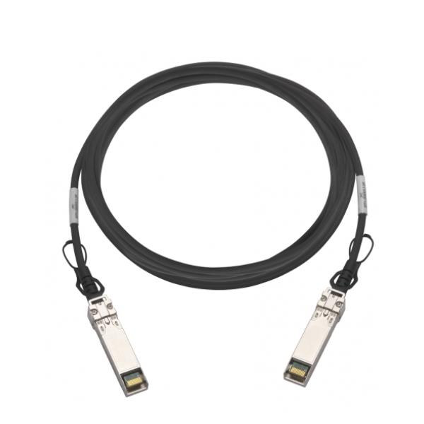 Immagine del prodotto SFP 10Gbe Twinaxiale da 3m della marca QNAP, utilizzato per connettere dispositivi di rete ad alta velocità. 4713213516980 | initpc.it