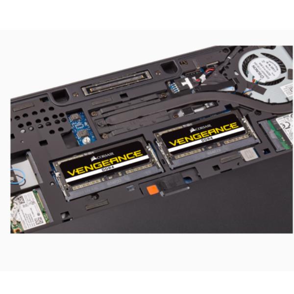 Immagine del modulo di memoria RAM da 32 GB, tipo DDR4, velocità 2666 MHz, marchio Corsair. Il prodotto si caratterizza per la sua capacità di memorizzazione elevata e la velocità di accesso rapida ai dati. 0843591084857 | initpc.it