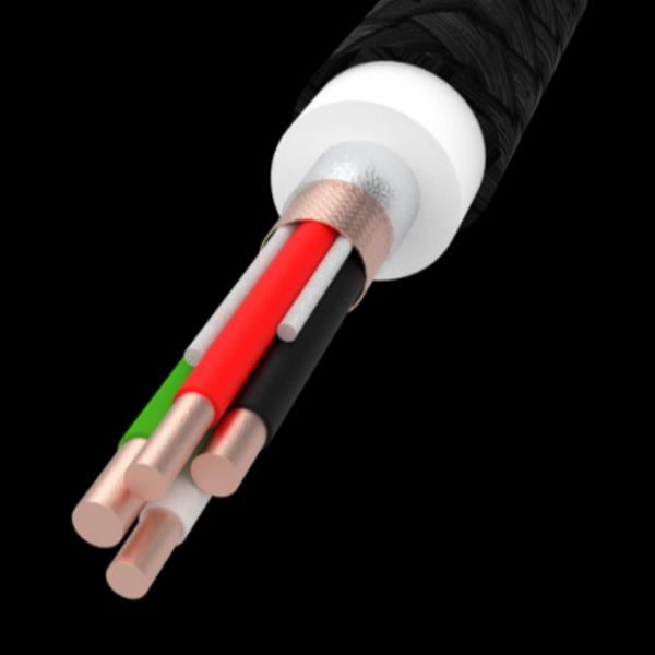 Cavo di ricarica veloce da 1,5m per dispositivi mobili con supporto Quick Charge, costruito secondo le norme Green Cell per una connessione sicura e resistente. 5907813963537 | initpc.it