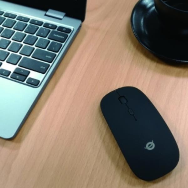 Mouse Bluetooth 4 bottoni concepito da Conceptronic, dispositivo di input per dispositivi mobile e computer con connessione wireless tramite Bluetooth. 4015867222683 | initpc.it