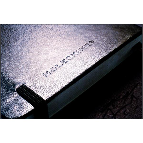 Taccuino Large Rigido in PP, dimensioni 13x21 cm, con copertina rigida e pagine bianche, marchio Moleskine. 9788883701146 | initpc.it