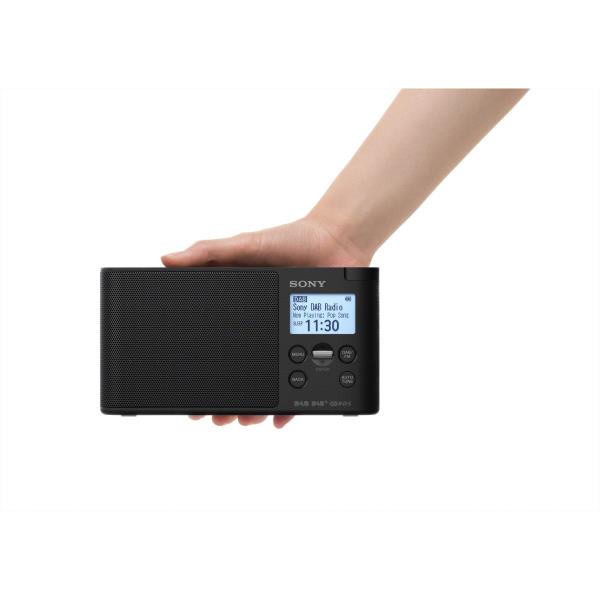 Radio digitale Sony XD-RS41D nero, compatibile con tecnologia DAB/DAB+, per una ricezione di alta qualità della radio via etere. 4548736053922 | initpc.it