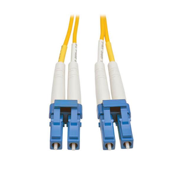 Patch cavo fibra ottica singlemode 9/125 μm, di marchio Eaton, utilizzato per connettere apparecchiature di rete con la sua alta qualità e affidabilità. 0037332122797 | initpc.it