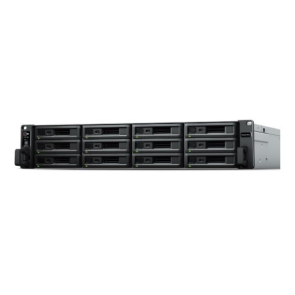 RS3621RPXS di Synology, server NAS rack con 6 baie, processore quad-core e memoria RAM fino a 64GB, supporto per SSD e HDD, gestione remota e sicurezza avanzata. 4711174724062 | initpc.it