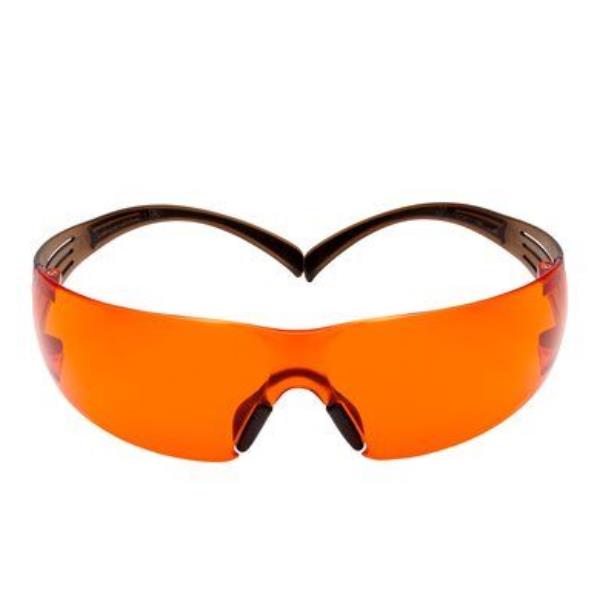 OCCHIALI SECUREFIT400 con lenti arancio, marca 3M, protezione e sicurezza per gli occhi 0051131276895 | initpc.it