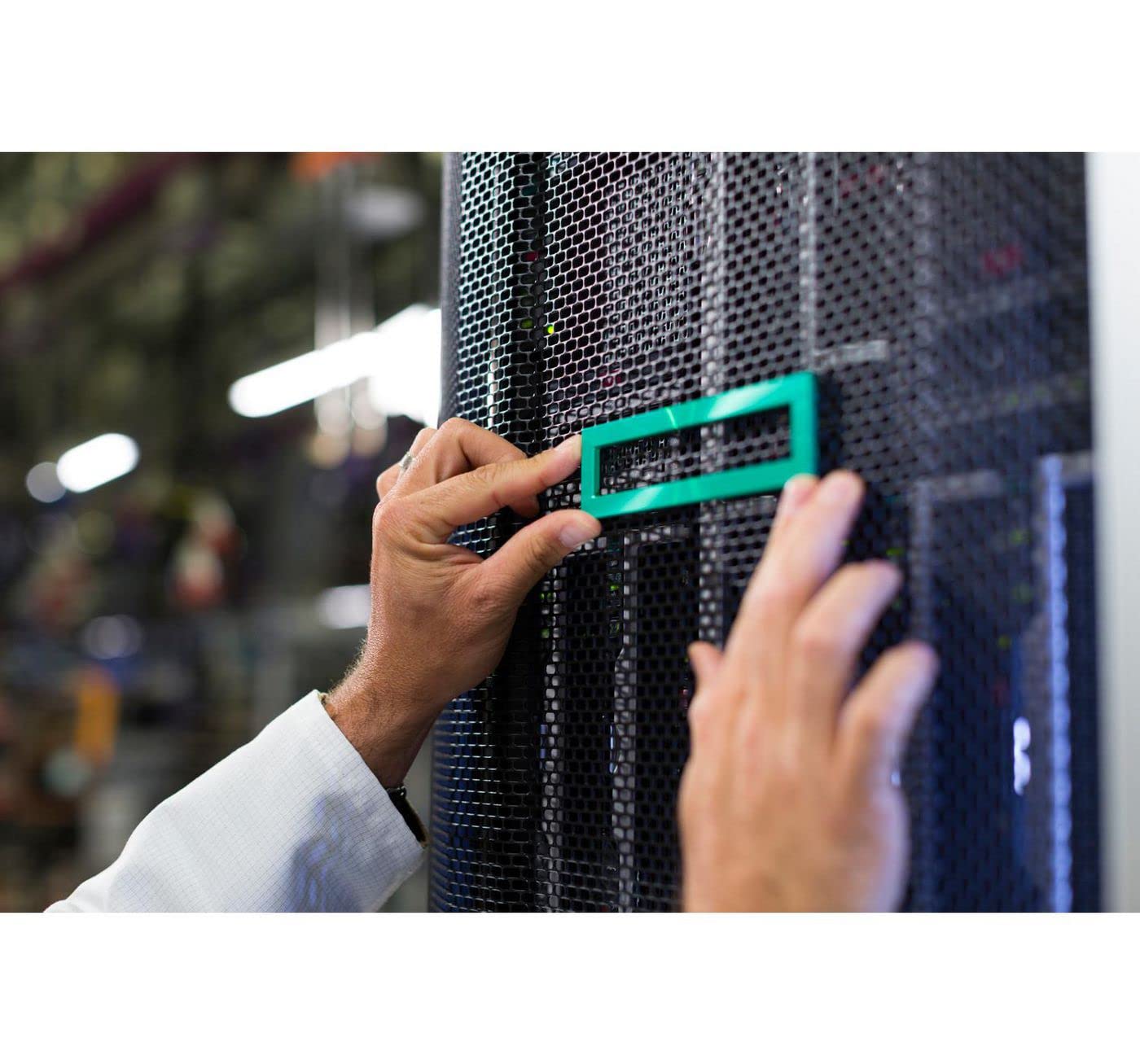 Unità server DL300 Gen10+ di marca Hewlett Packard Enterprise, configurazione 1U con Centralized Management Architecture (CMA) per ambienti di rack. 4549821387601 | initpc.it